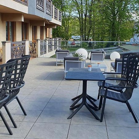 Dom Goscinny Zlota Rybka Dziwnów Exterior foto