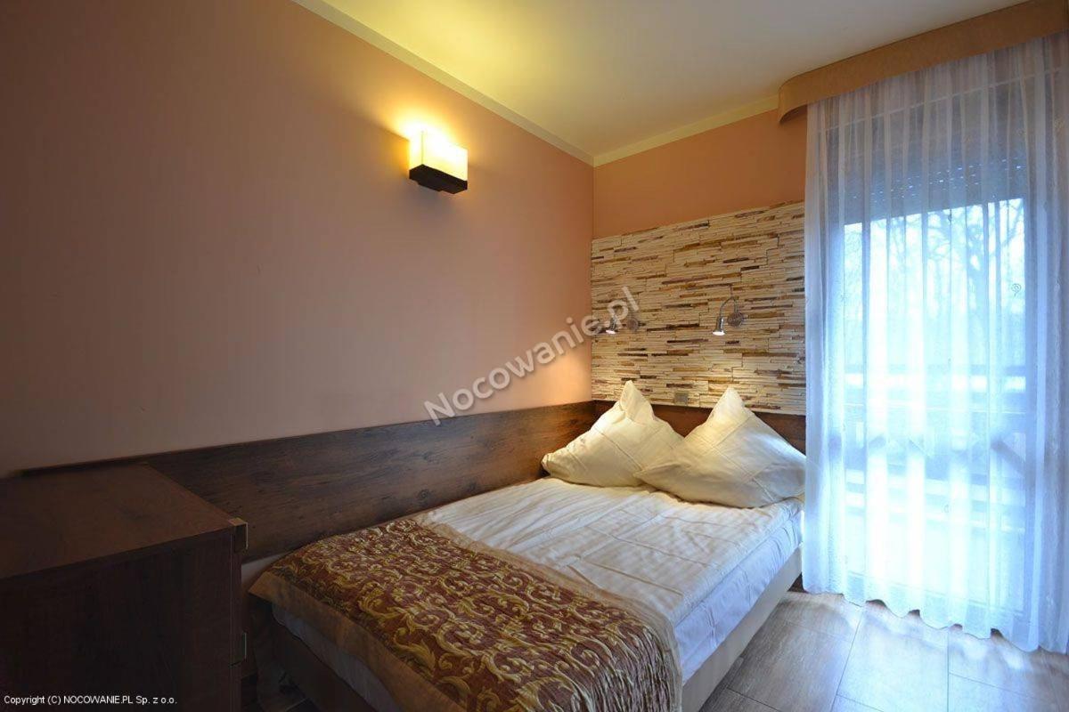 Dom Goscinny Zlota Rybka Dziwnów Exterior foto